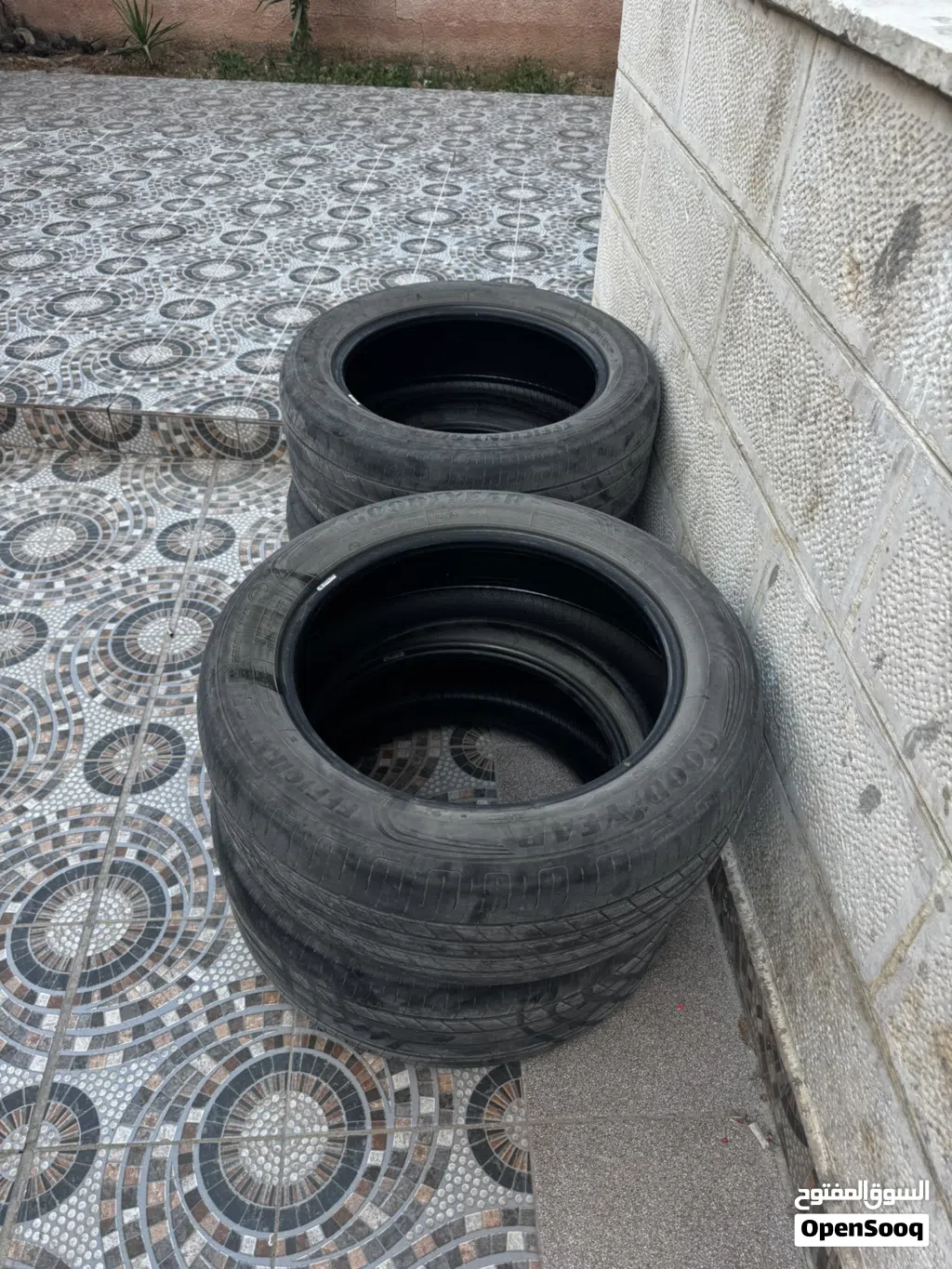 اطارات سيارة ID-4