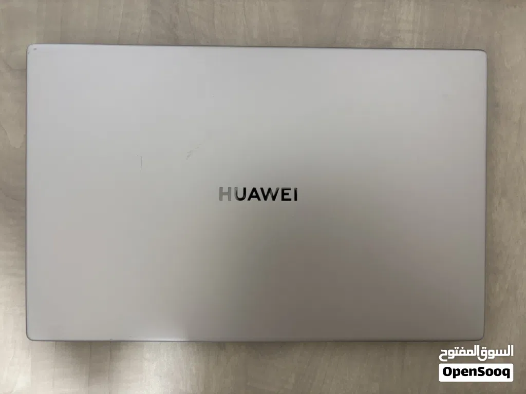 Huawei MateBook D15 AMD Ryzen 5 3500U (Type C charger included)