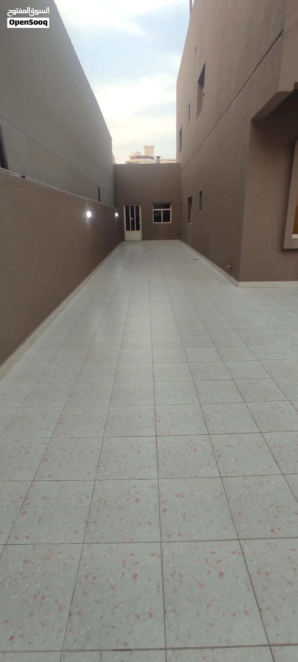 للإيجار بالمنقف دور ارضي راقى