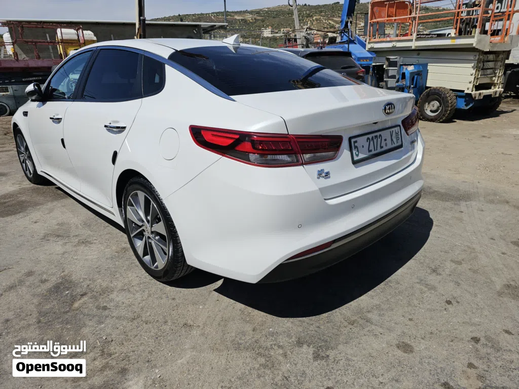 كيا K5 GT