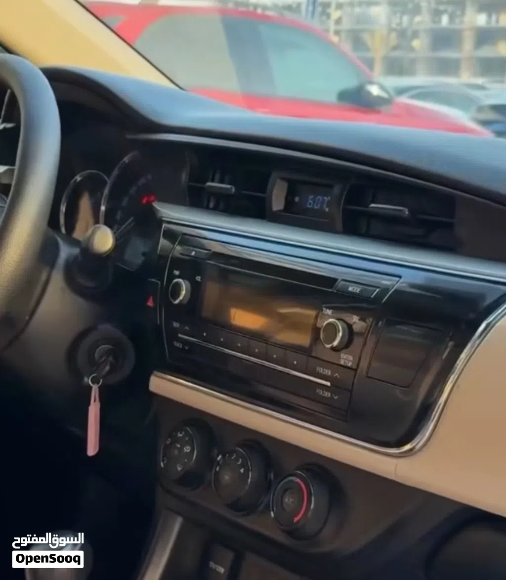للبيع مسجّل تويوتا كورولا فيه بلوتوث