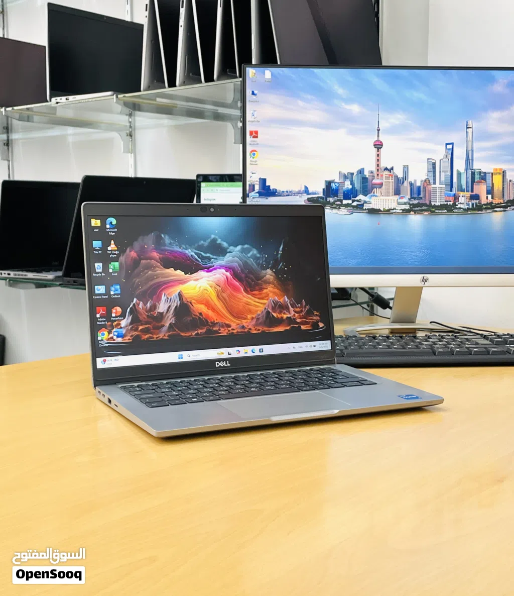 Dell latitude 5320 Core i7-11th Gen Ram 32GB SSD 512GB Windows 11 Pro