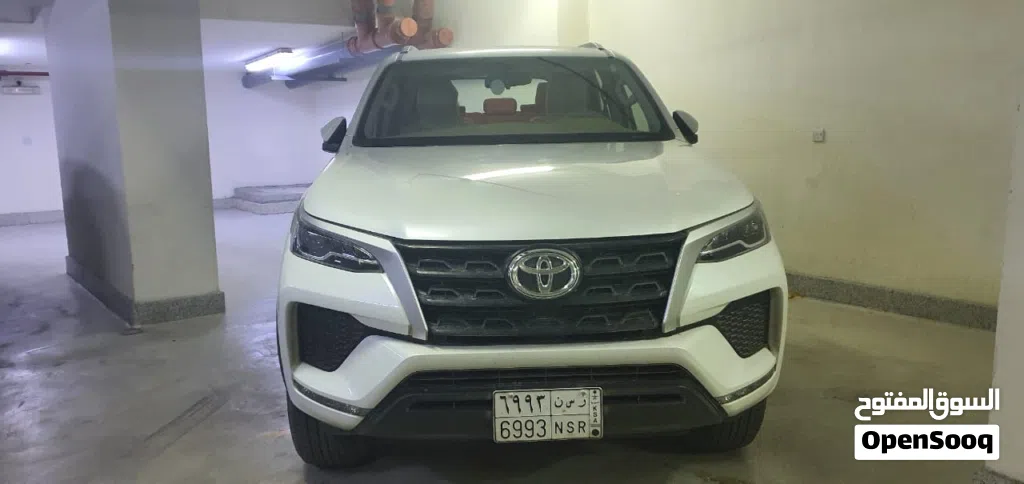 Toyota Fortuner GXR