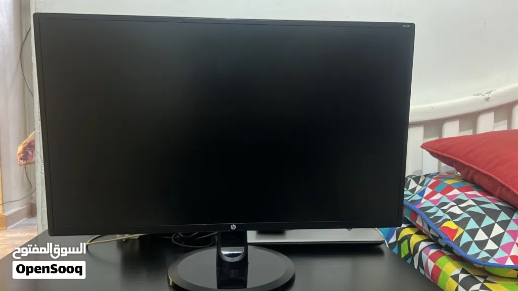 Hp monitor for sale 20 inches in very good condition and in reasonable price