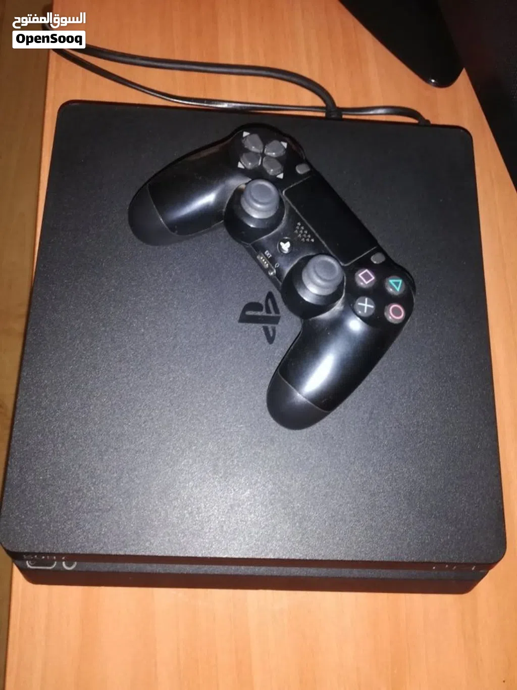 PS4 slim وكالة بحال الجديد للبيع المستعجل