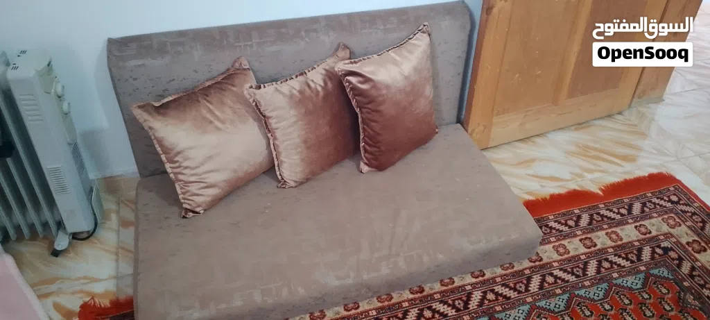 جلسه عربيه و طولة شاشه150متر ودلاب سحاب