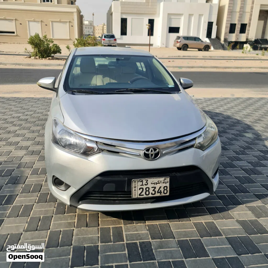 Toyota Yaris E