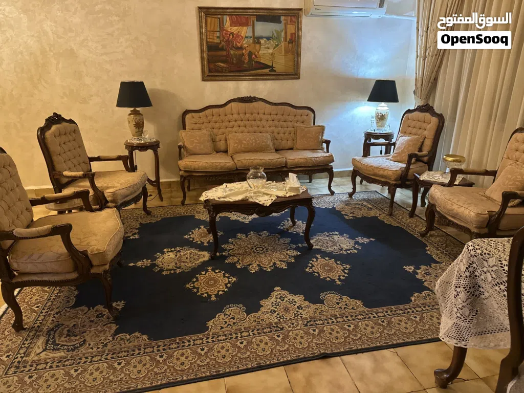طقم كنب كلاسيكي موديل فرنسي
