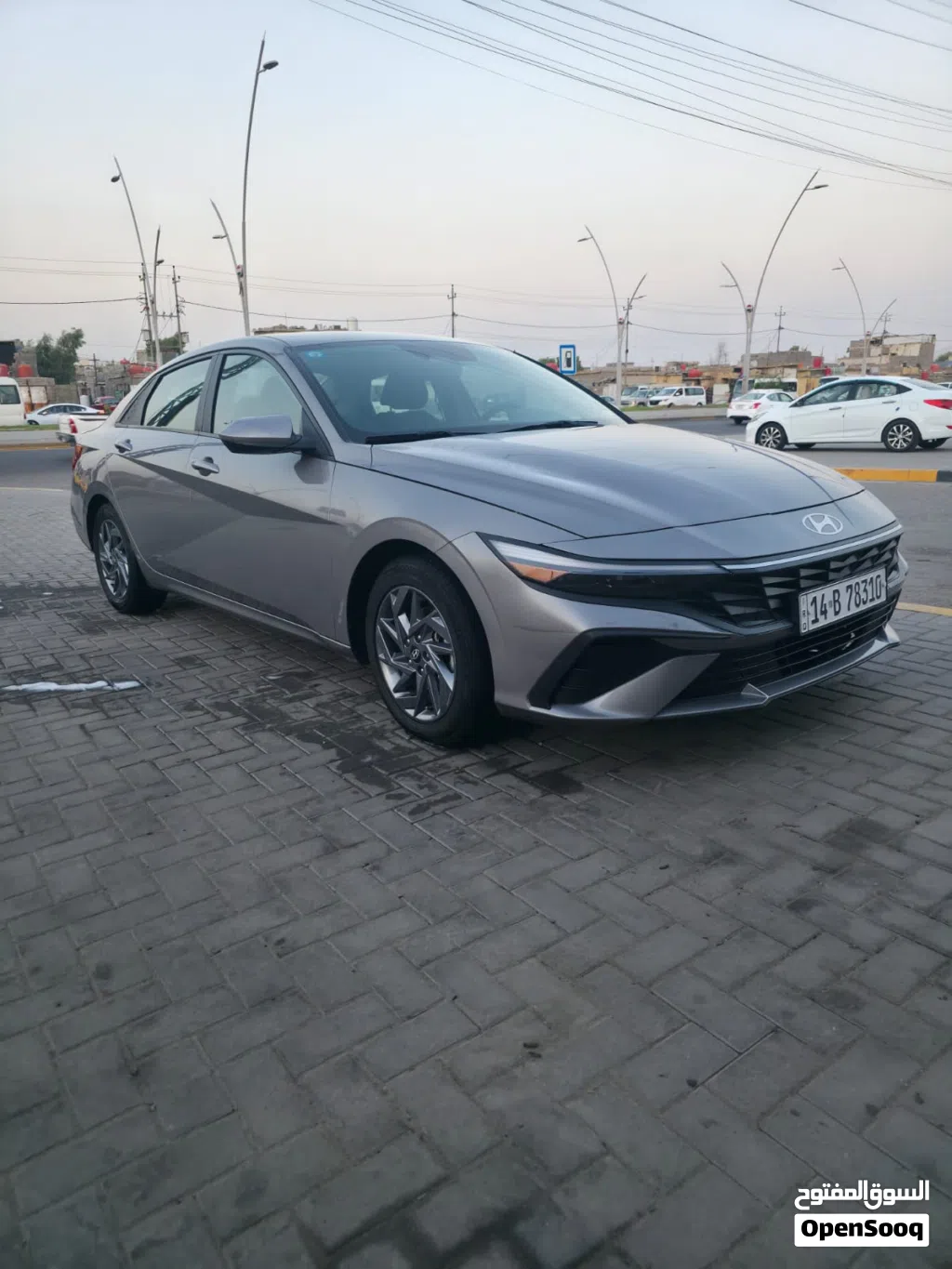 هیۆندای ئێلانترا سنووردار