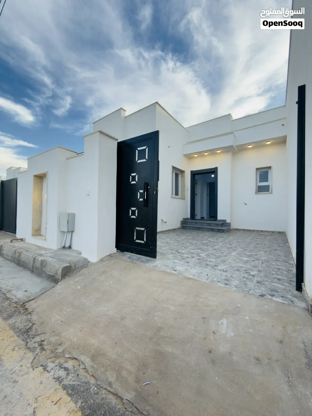 منازل للبيع عين زاره اسعار كزيوني