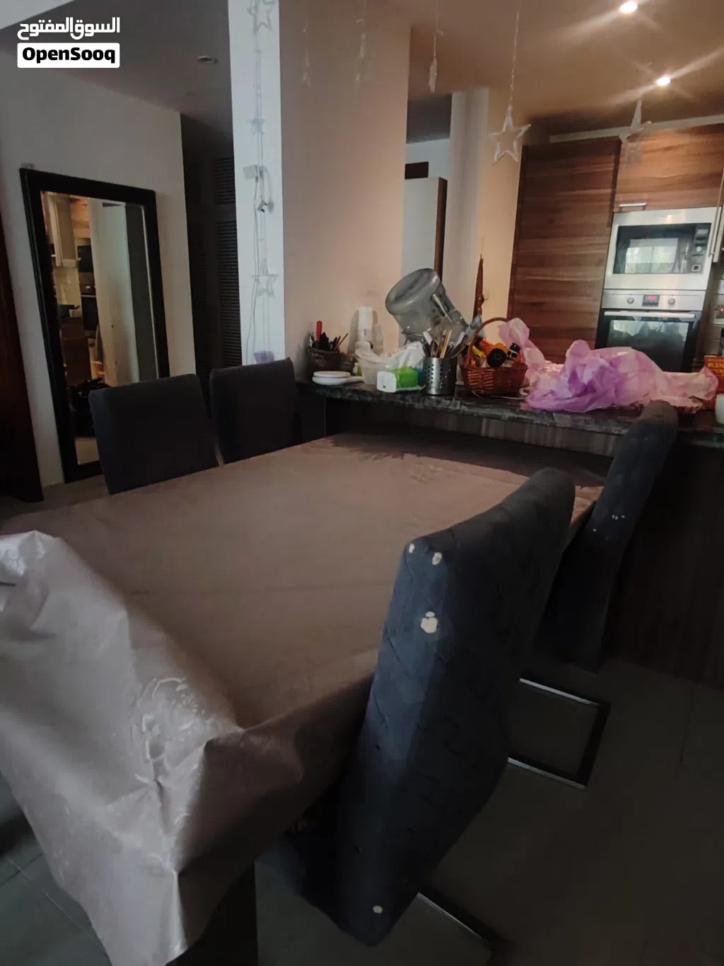 { GREAT QUALITY BUDGET DINING SET WITH STURDY STAINLESS STEEL BODY PARTS}