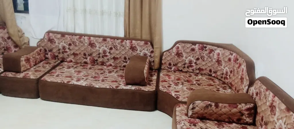 مجلس عربي تفصبل ضغط 20فرشات 0عدد63كبار وحده وسط وثنيتن اصغر مع 3زوايا كبار