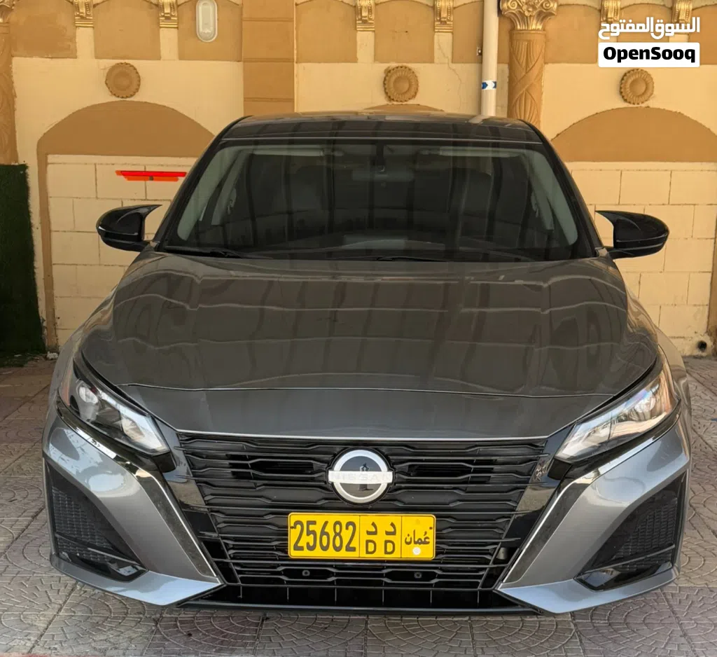 Nissan Altima SR