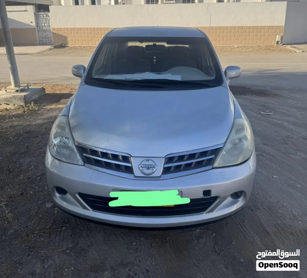 Nissan Tiida
