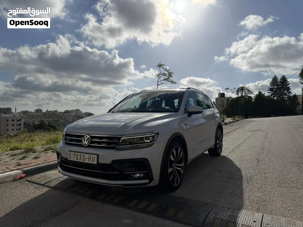 فولكسفاغن تيجوان R-Line