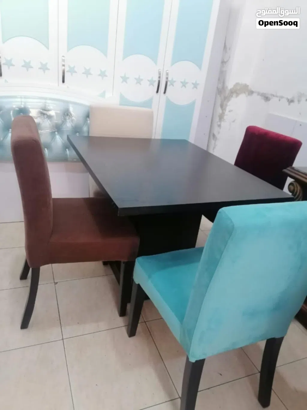 طاوله سفره للبيع 50 دينار