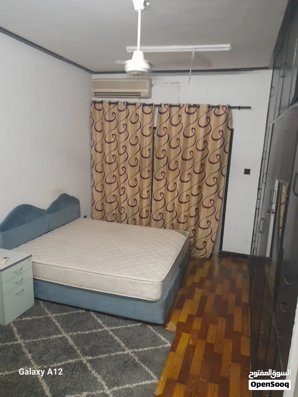 شقق وغرف للإيجار في الخويرflats and room for rent in Alkwaire