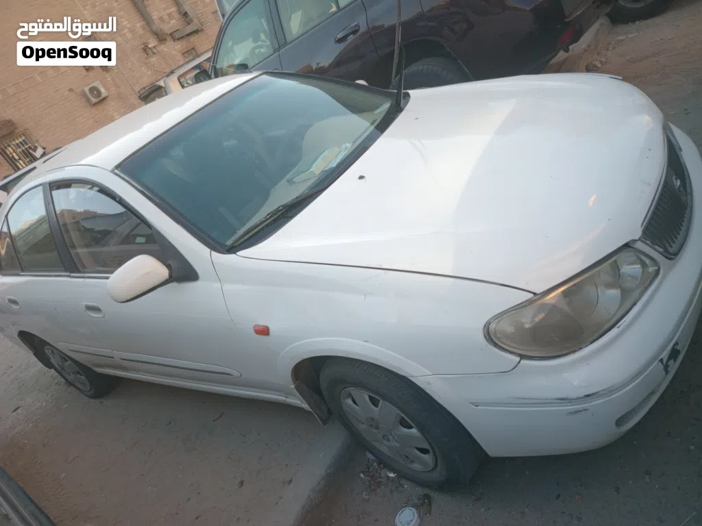 نيسان صني SL