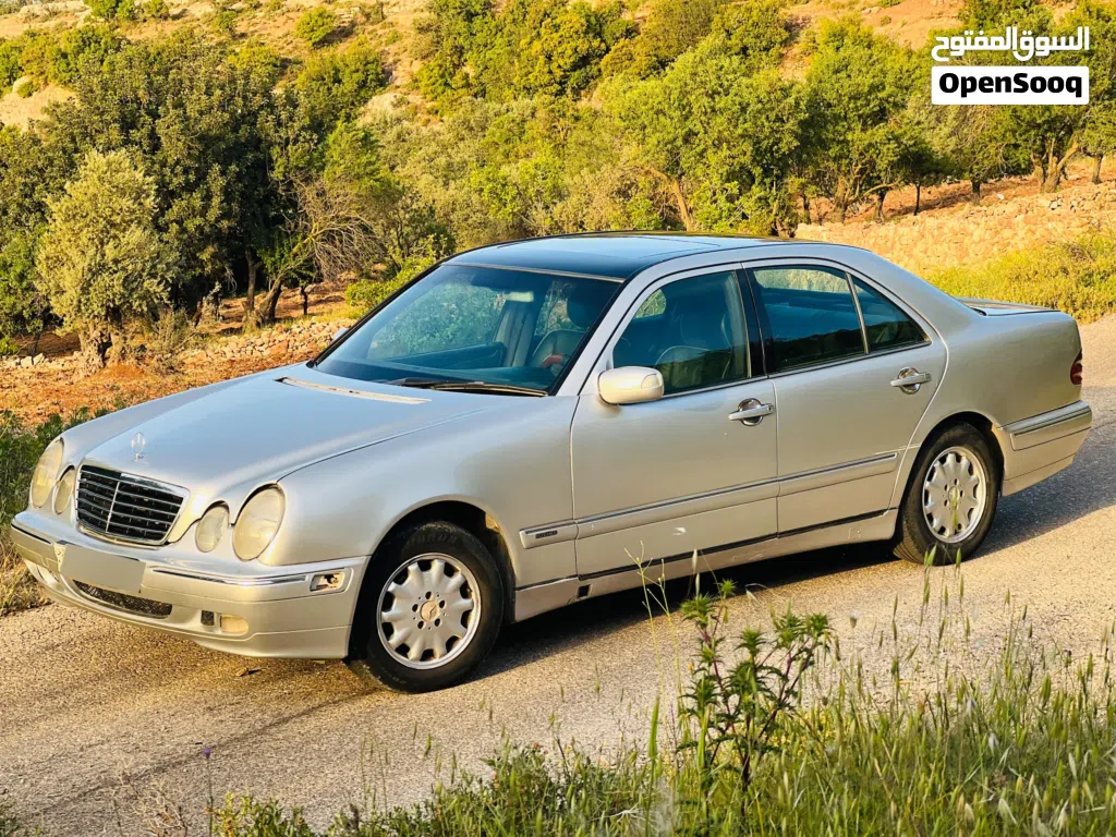 Mercedes Benz E-Class E 200