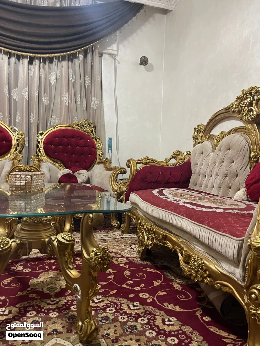 (طقم ضيوف )