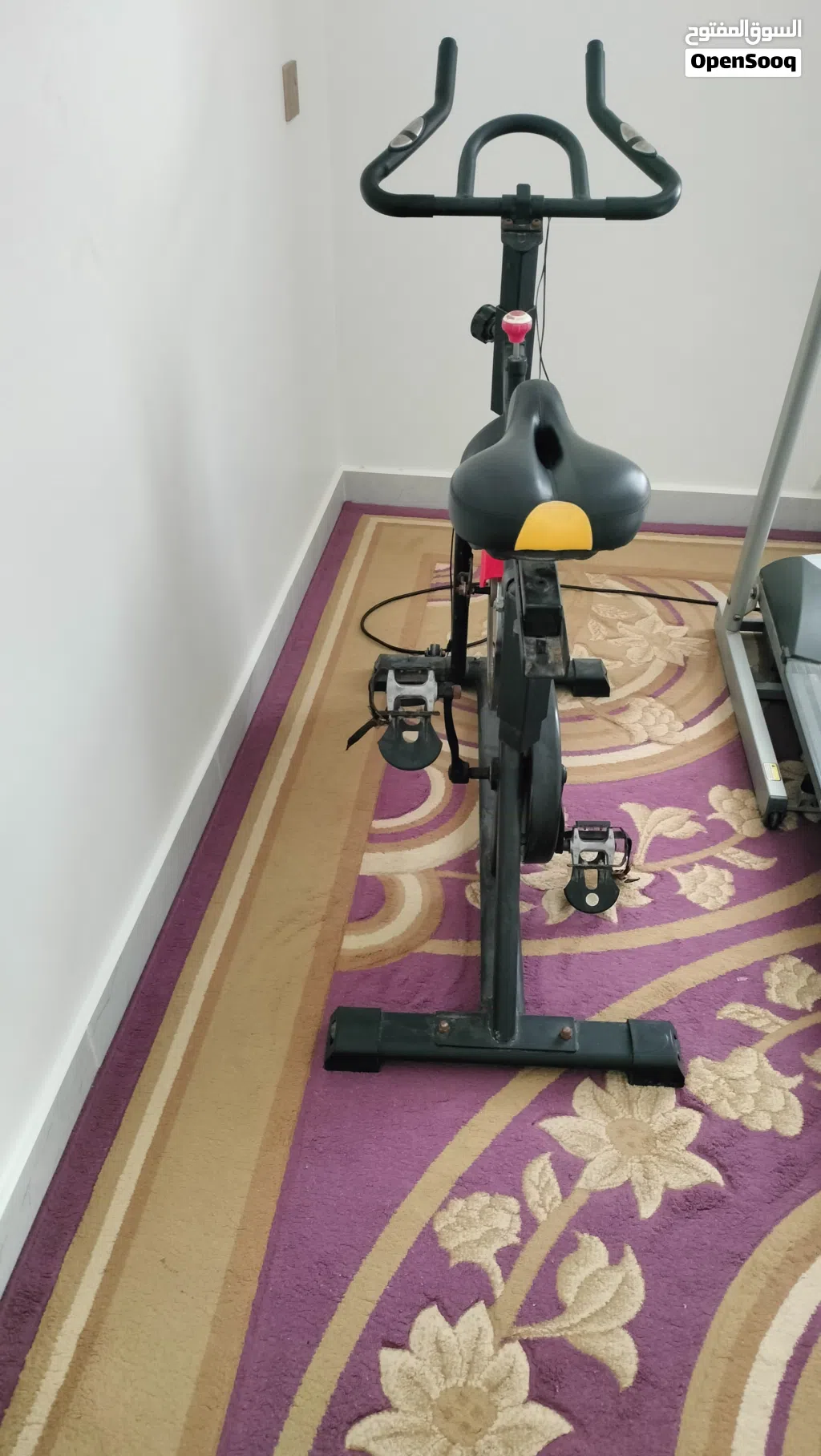 أجهزة وأدوات رياضة
