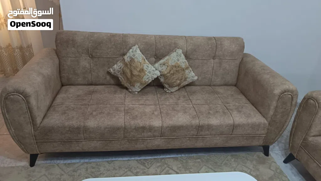 طقم كنب بحالة الجديد