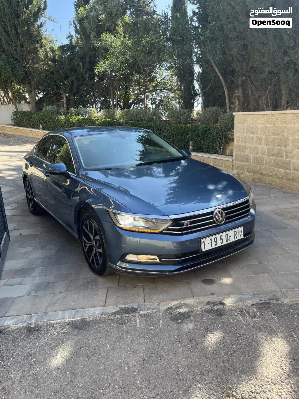 فولكسفاغن باسات R-Line