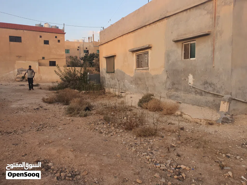 بيت للبيع روضه الاميره بسمه