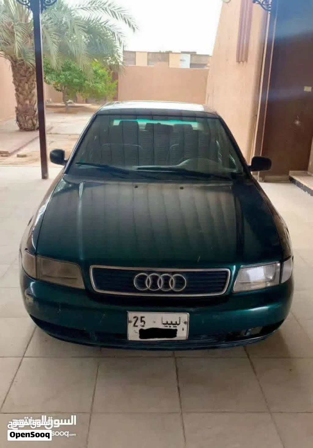 أودي A4 Sedan