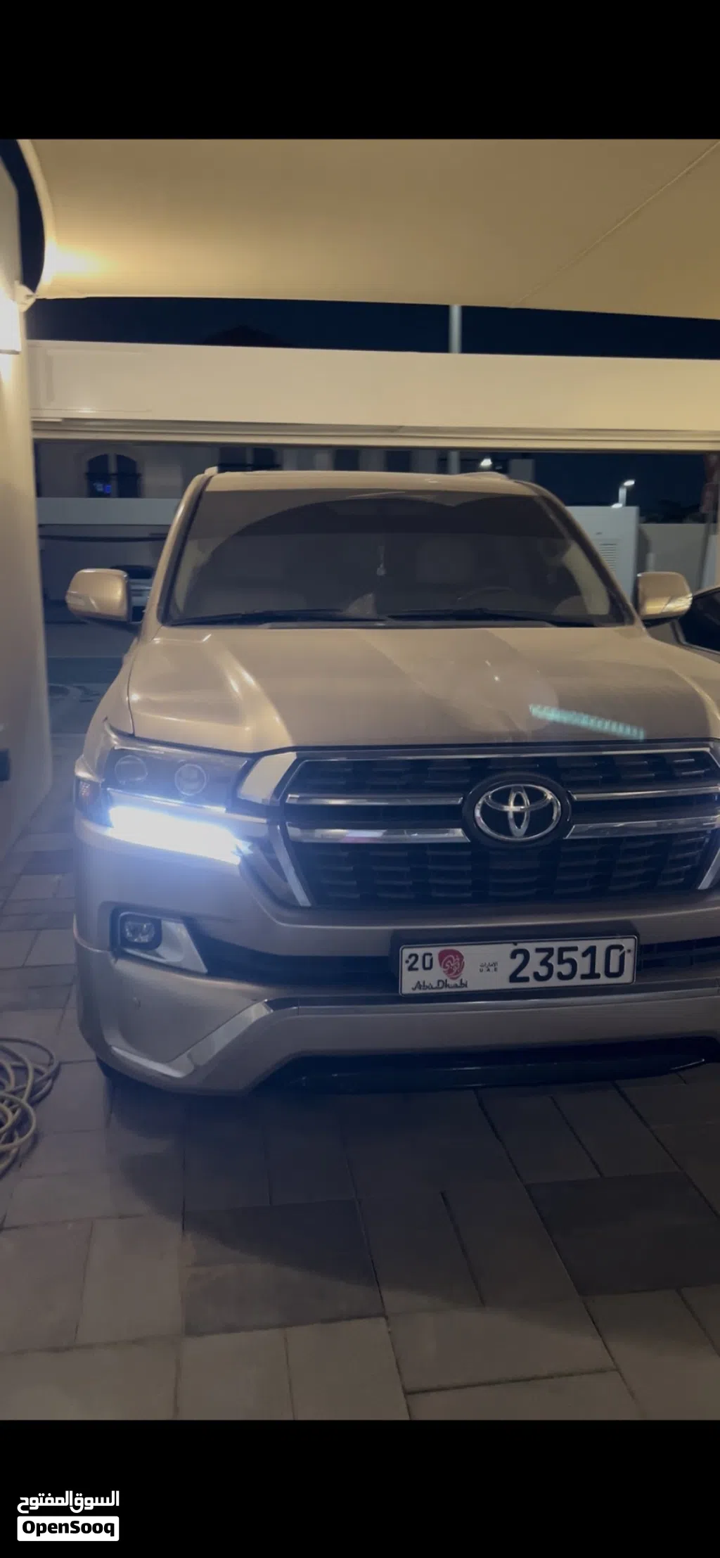 تويوتا لاند كروزر VXR