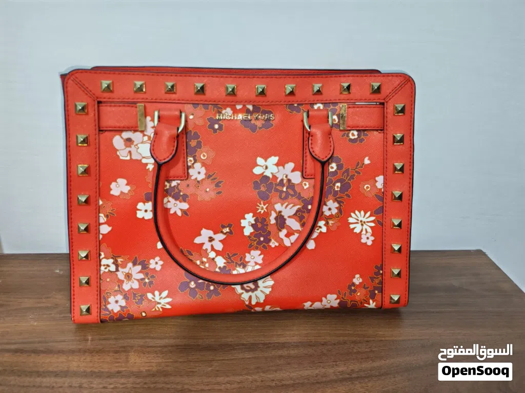 شنطة Michael Kors Dillon Original
