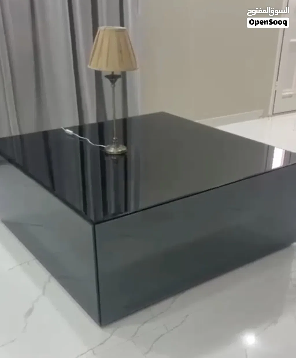 طاولة ديكور قزاز حراري أسود