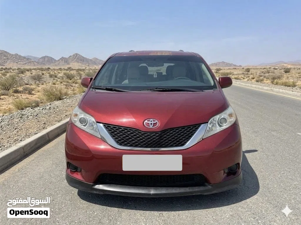 Toyota Sienna LE