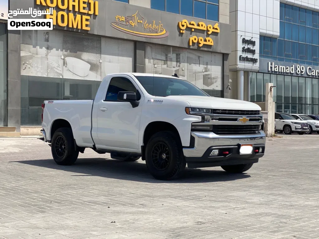 Chevrolet Silverado Standard