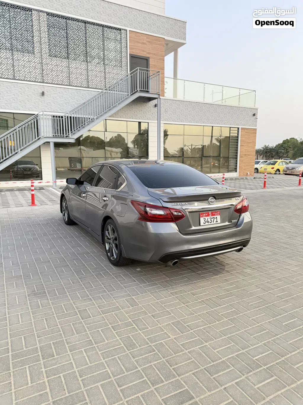 Nissan Altima SR