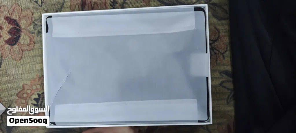 ايباد 9 256GB بحال الوكالة ولا خدش معو كامل اغراضو