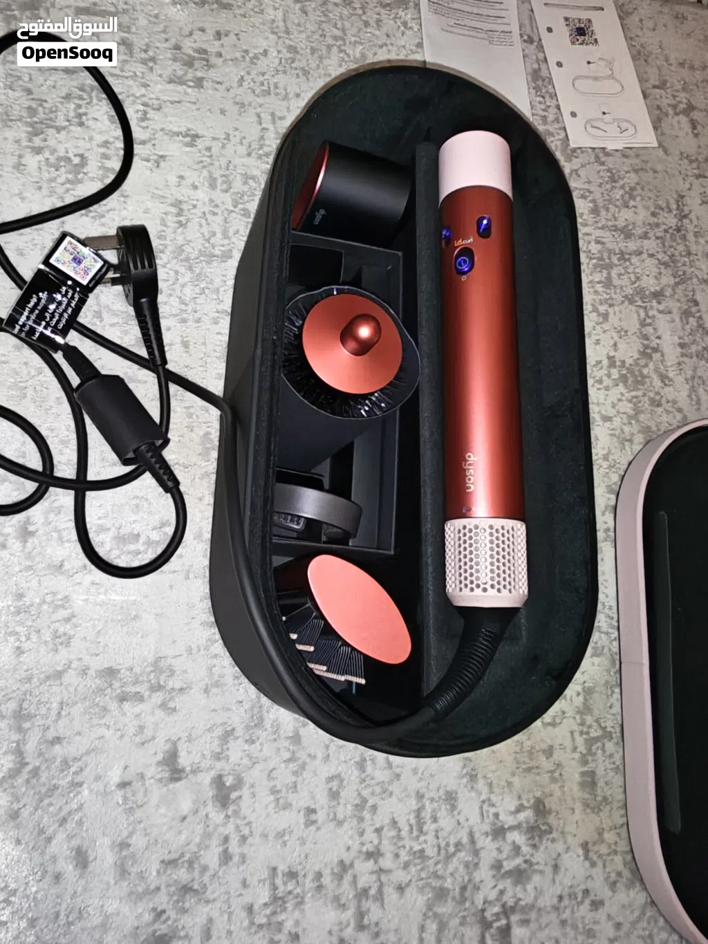 Dyson Airwrap i.d.TM multi-styler and dryer Straight+Wavy in Strawberry bronze and blush pink