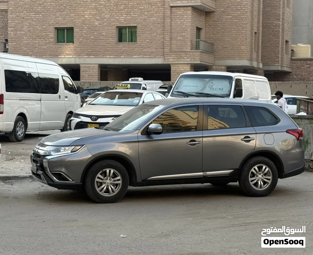Mitsubishi Outlander GLX