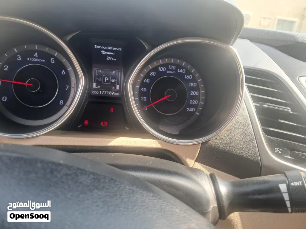 Hyundai Elantra GLS