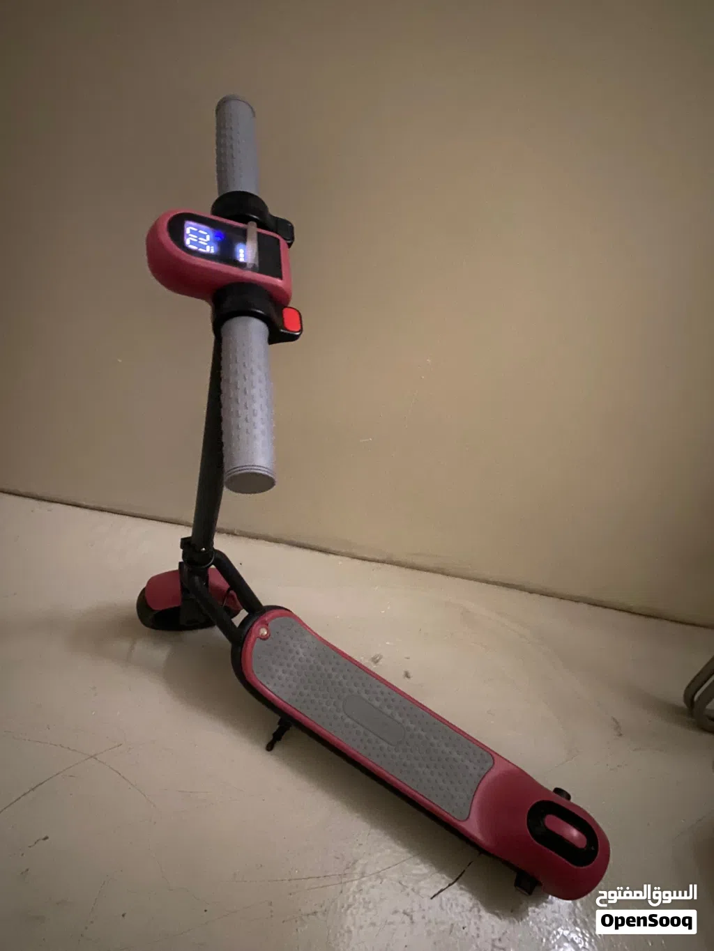 Kids Electric Scooter For Sale – Excellent New Like Condition