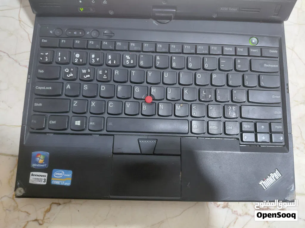 للبيع جهاز لابتوب من شركة Lenovo، الجهاز يعمل بنظام ويندوز 10 وسريع تقريباً ويناسب الاستخدامات المكت