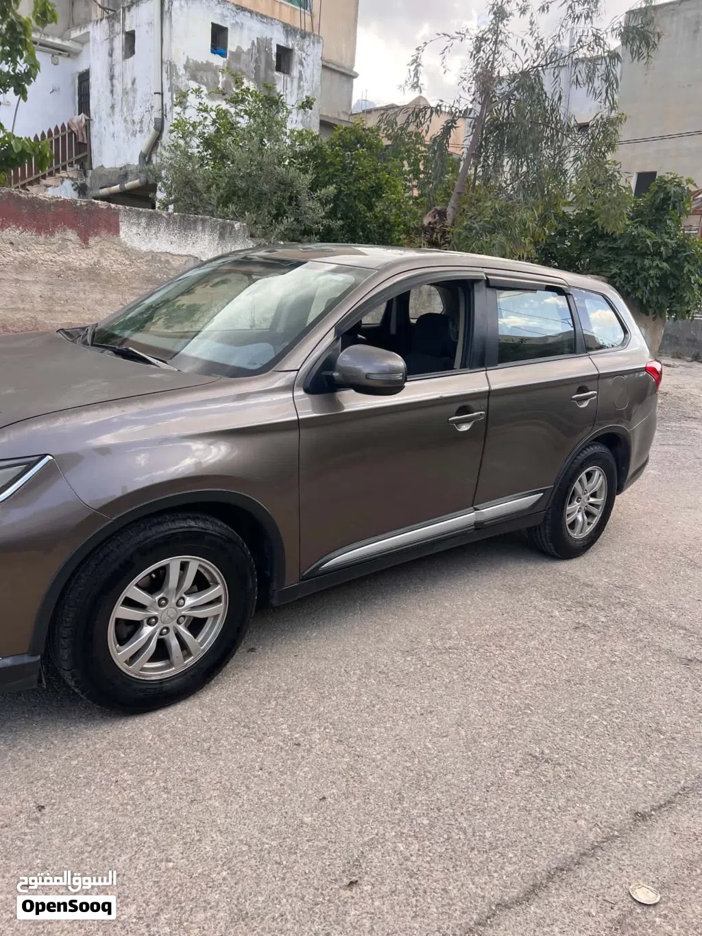 Mitsubishi Outlander Standard