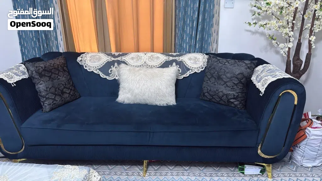 7 Seater Sofa With center Tables For Sale