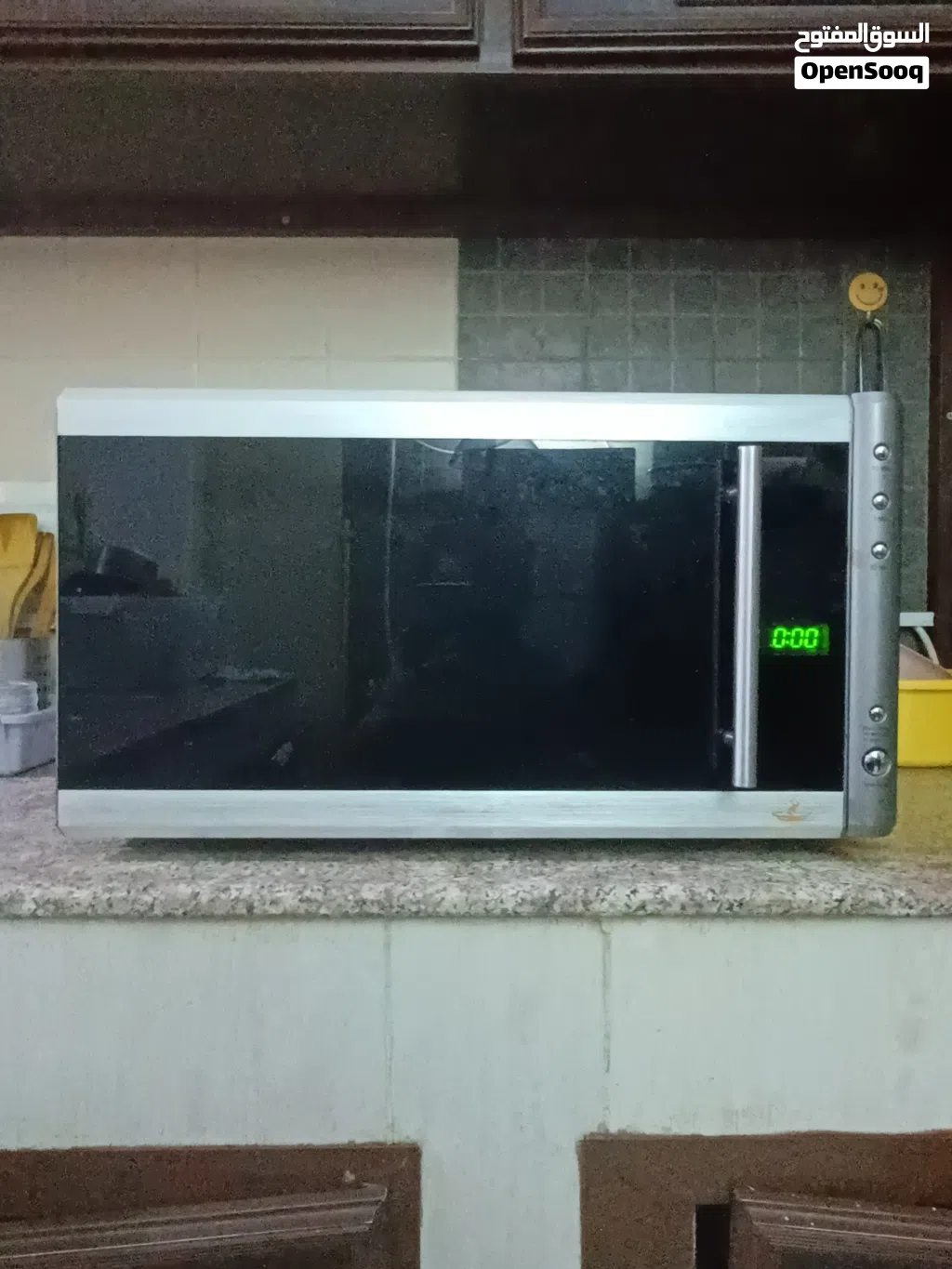 Black & Decker 1000W 30L Microwave (With Convection and Grill Modes) For Sale