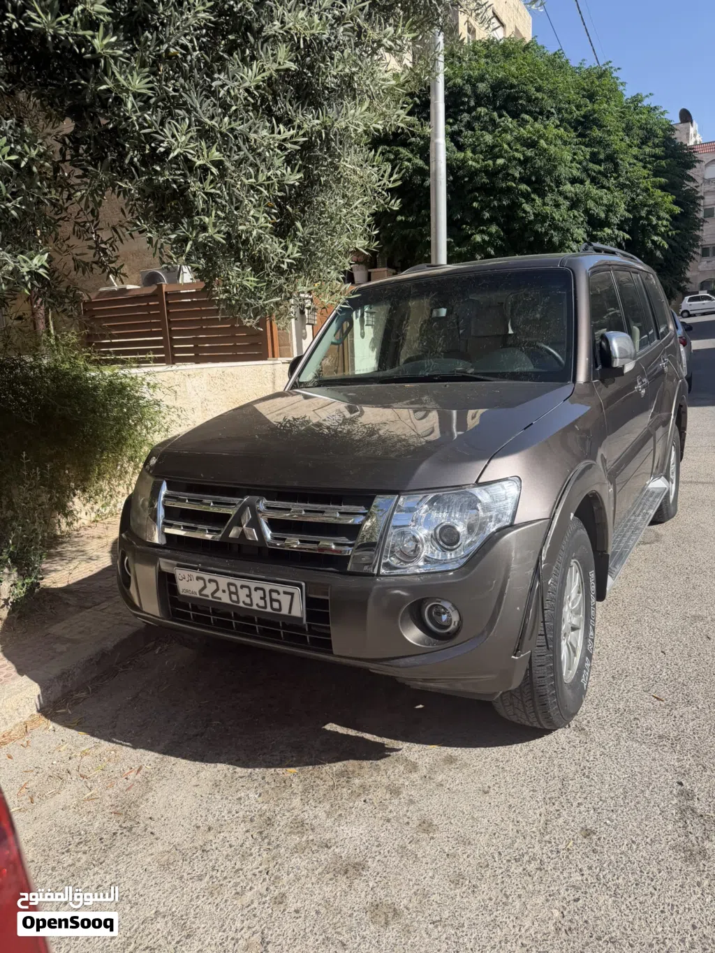 Mitsubishi Pajero Standard