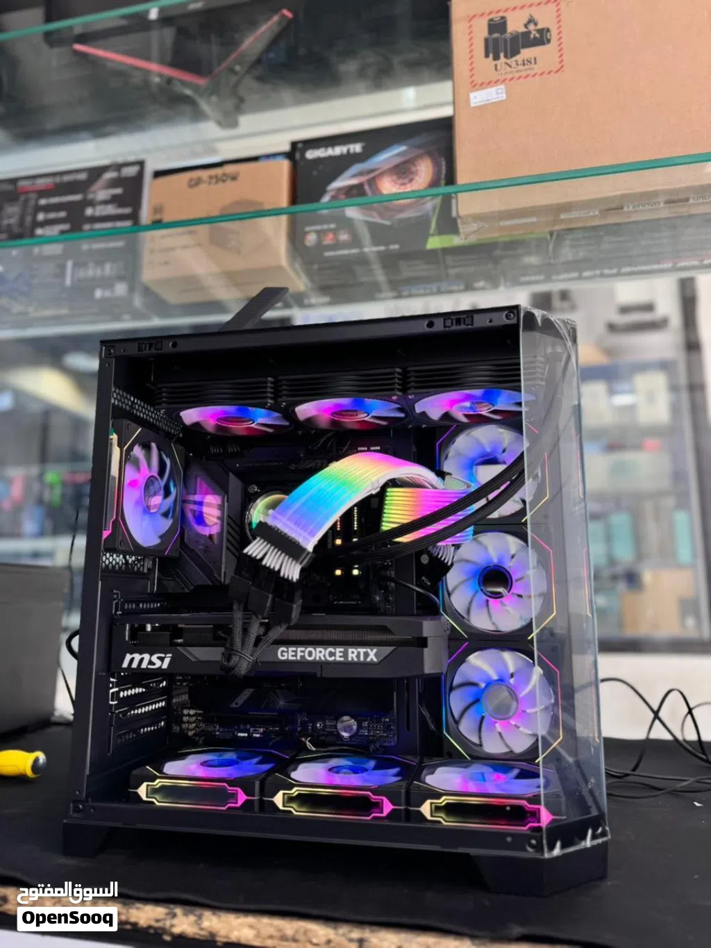 Core i7 14F Ram32gb ddr5 RTX5070 vga 12gb ssd 2tb nvme king stone lian li steemar 850 gold use like