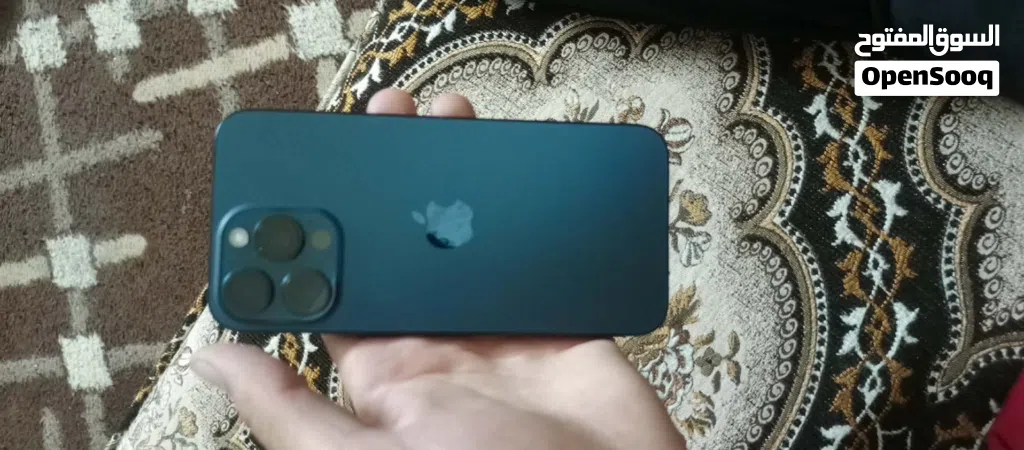 ايفون 15برو ماكس بحاله ممتازه بطارية87بسعر مغري