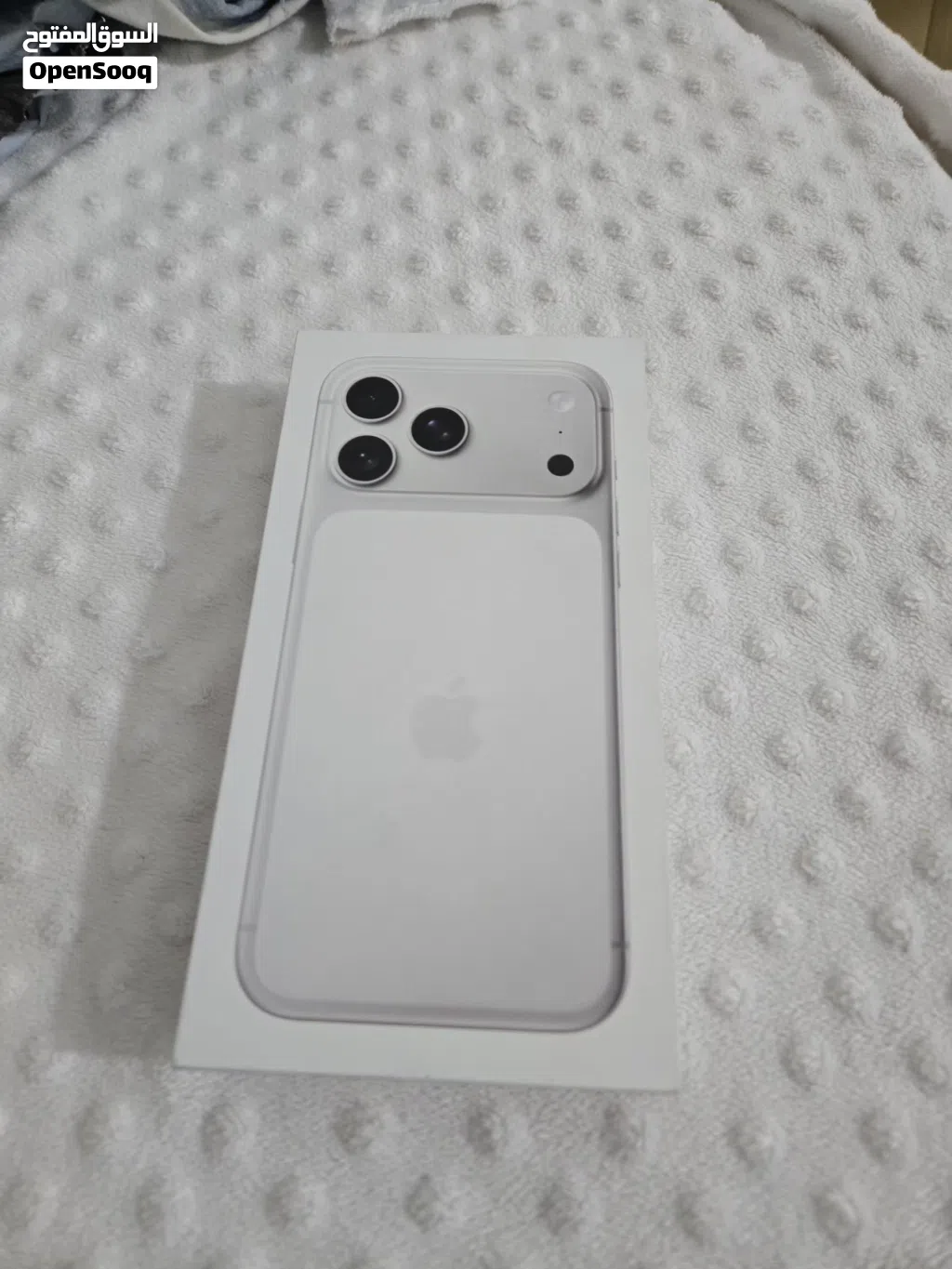 ايفون 17 برو ماكس ((جديد)) iPhone 17 Pro Max Silver 256GB - Brand New (Factory Sealed)
