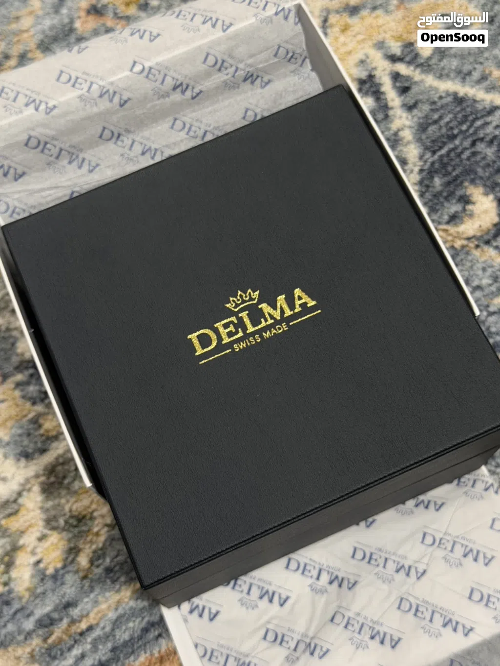 ساعة delma نظيفة جداً مع جميع المرفقات