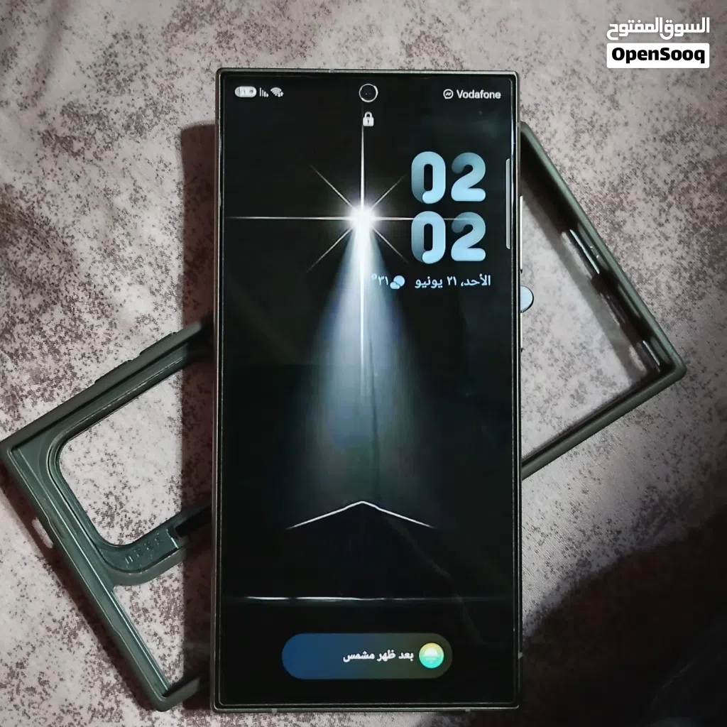 Samsung s24 ultra بدون خدش بحالة فوق الممتاز